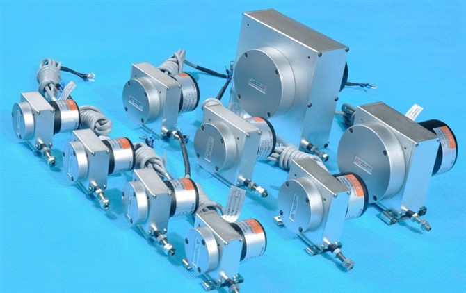 供应10米拉绳位移传感器